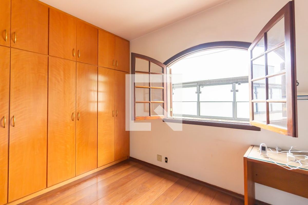 Casa, 4 quartos, 262 m² - Foto 42