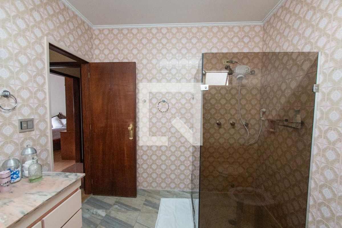 Casa, 3 quartos, 259 m² - Foto 48
