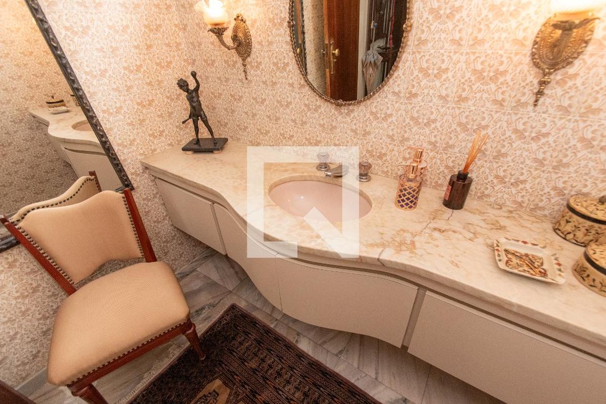 Casa, 3 quartos, 259 m² - Foto 16