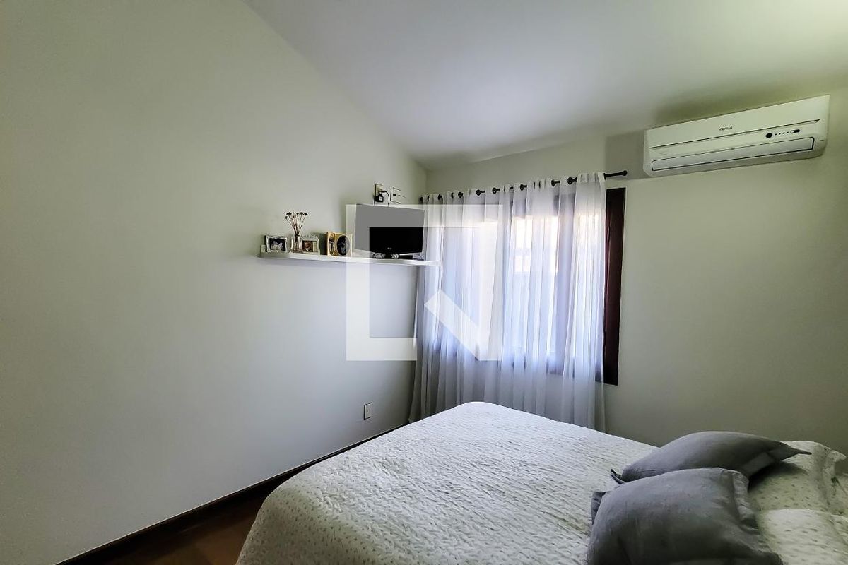 Casa à Venda - Mansões Santo Antônio, 4 Quartos,  350 m2 em , Campinas - sp | SoloBR