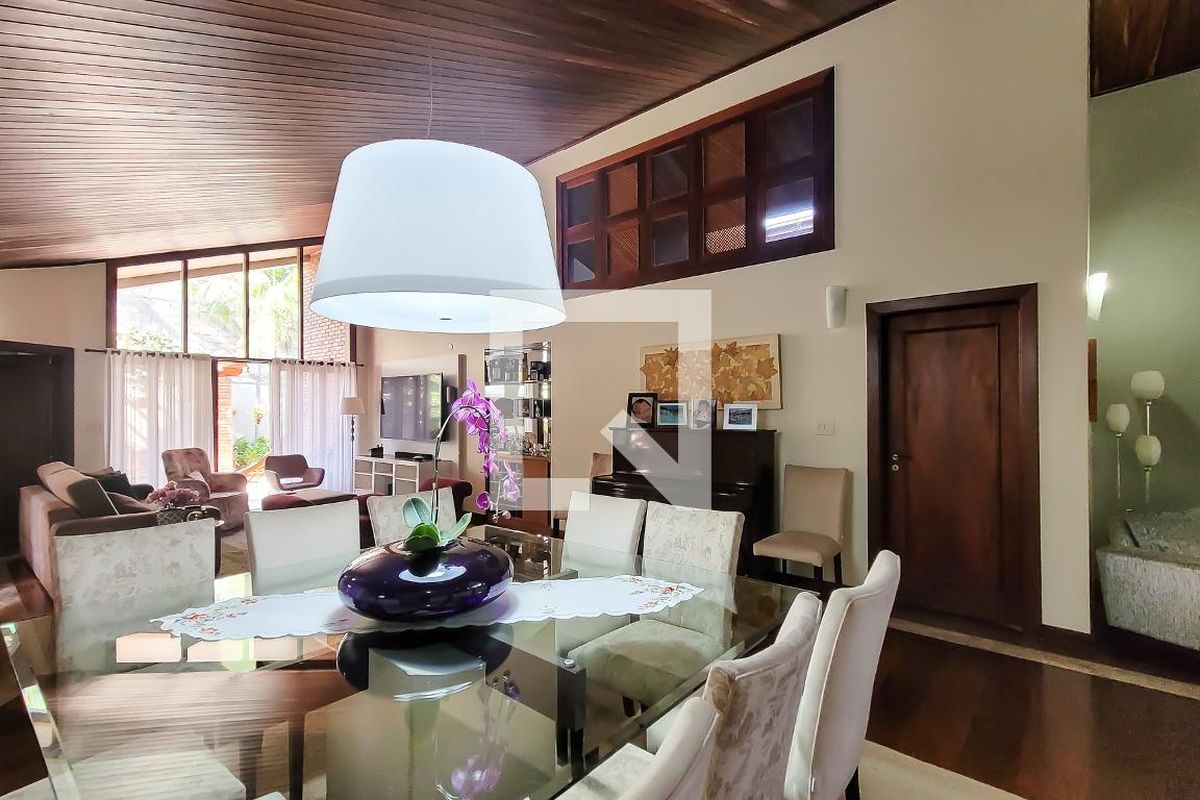 Casa à Venda - Mansões Santo Antônio, 4 Quartos,  350 m2 em , Campinas - sp | SoloBR