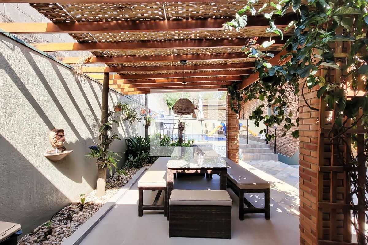 Casa à Venda - Mansões Santo Antônio, 4 Quartos,  350 m2 em , Campinas - sp | SoloBR