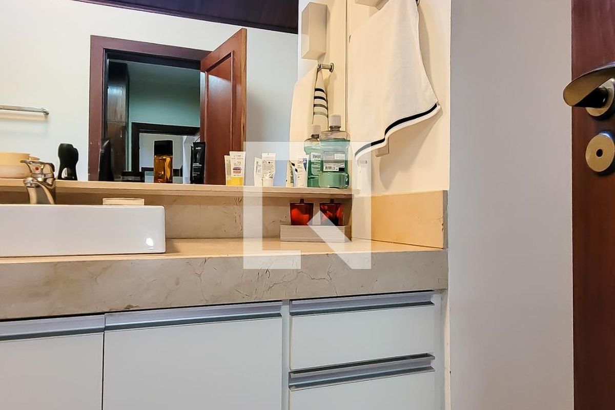 Casa à Venda - Mansões Santo Antônio, 4 Quartos,  350 m2 em , Campinas - sp | SoloBR