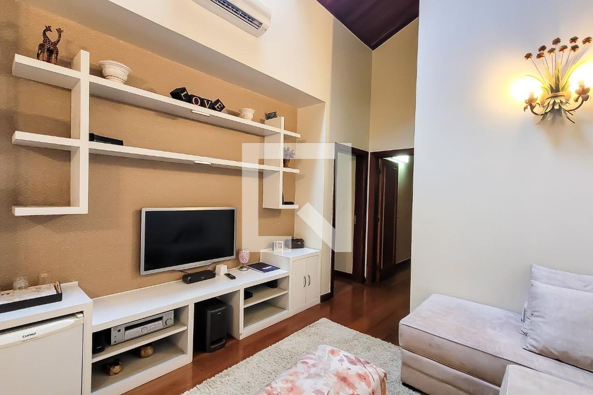 Casa à Venda - Mansões Santo Antônio, 4 Quartos,  350 m2 em , Campinas - sp | SoloBR