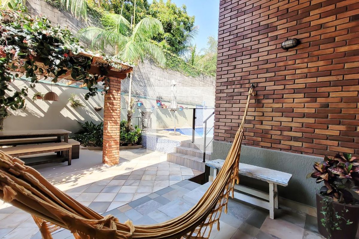 Casa à Venda - Mansões Santo Antônio, 4 Quartos,  350 m2 em , Campinas - sp | SoloBR