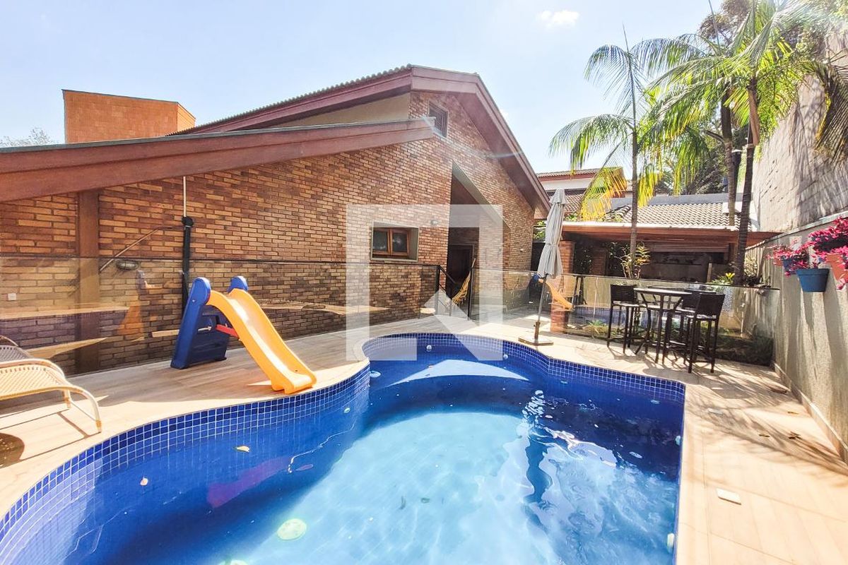 Casa à Venda - Mansões Santo Antônio, 4 Quartos,  350 m2 em , Campinas - sp | SoloBR
