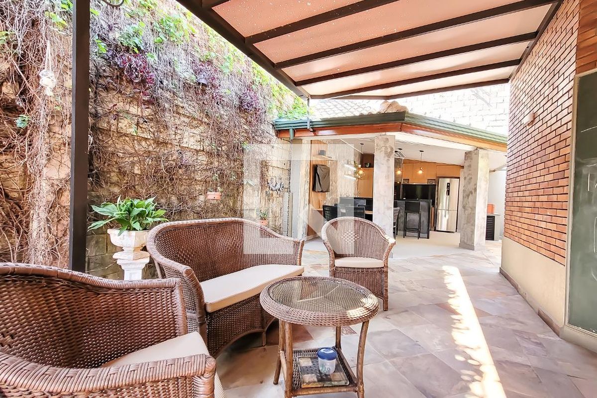 Casa à Venda - Mansões Santo Antônio, 4 Quartos,  350 m2 em , Campinas - sp | SoloBR