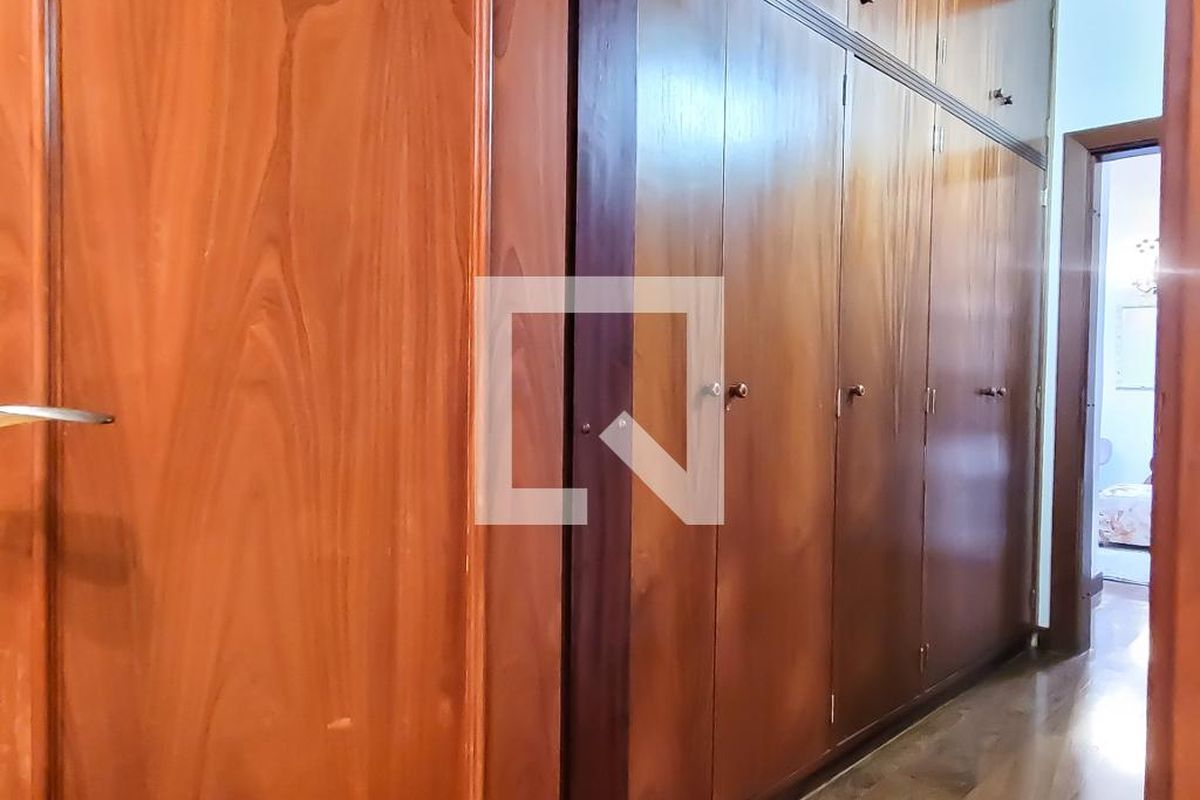 Casa à Venda - Mansões Santo Antônio, 4 Quartos,  350 m2 em , Campinas - sp | SoloBR