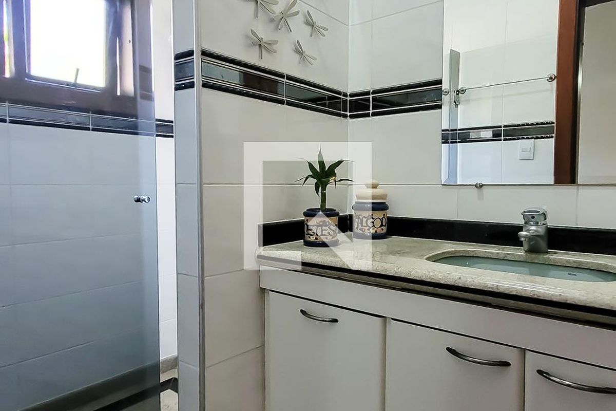 Casa à Venda - Mansões Santo Antônio, 4 Quartos,  350 m2 em , Campinas - sp | SoloBR