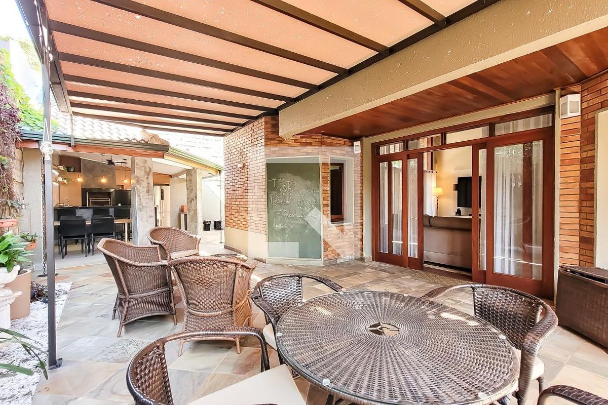 Casa à Venda - Mansões Santo Antônio, 4 Quartos,  350 m2 em , Campinas - sp | SoloBR
