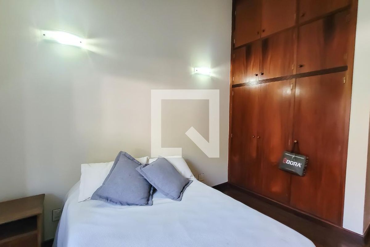Casa à Venda - Mansões Santo Antônio, 4 Quartos,  350 m2 em , Campinas - sp | SoloBR
