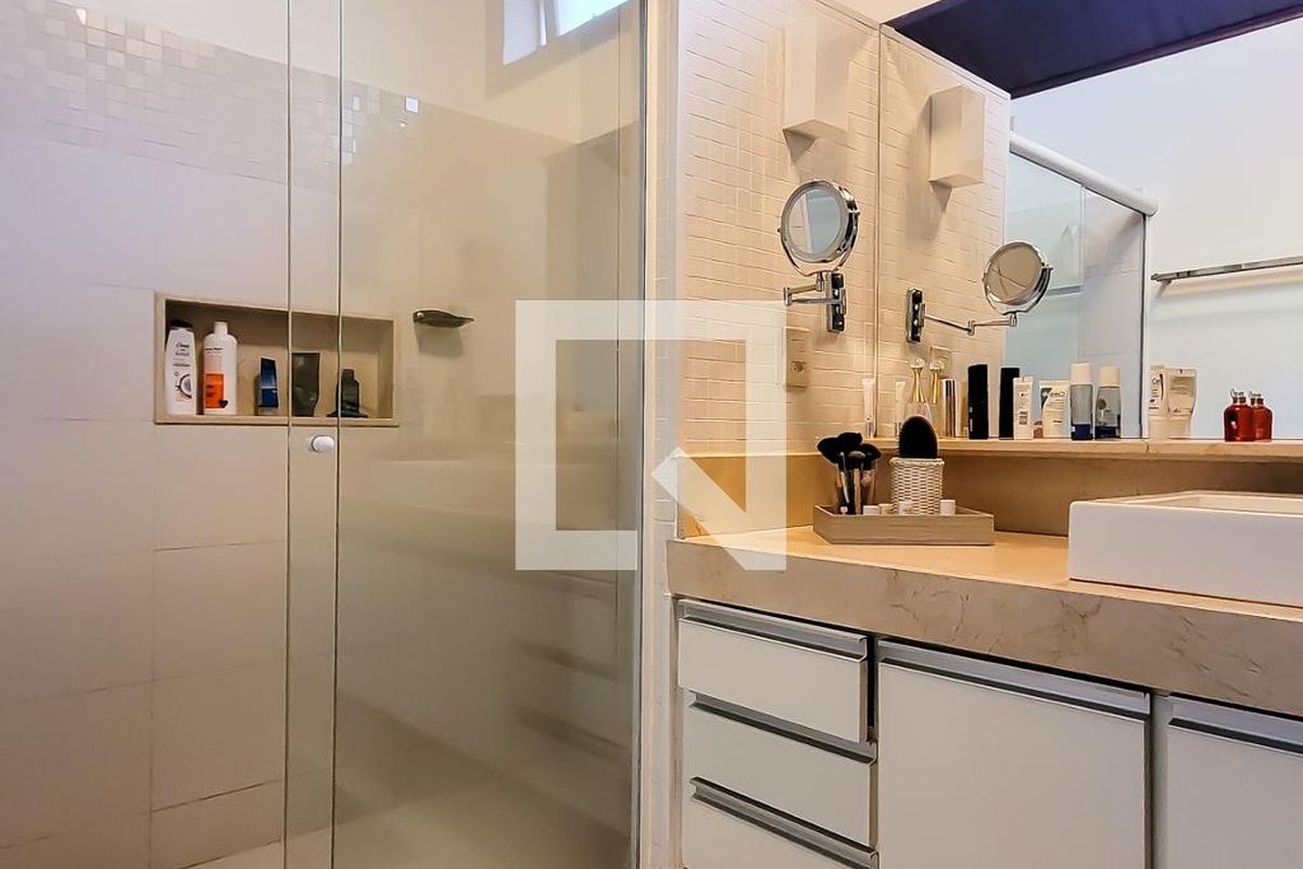 Casa à Venda - Mansões Santo Antônio, 4 Quartos,  350 m2 em , Campinas - sp | SoloBR