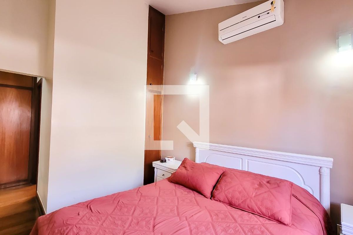 Casa à Venda - Mansões Santo Antônio, 4 Quartos,  350 m2 em , Campinas - sp | SoloBR