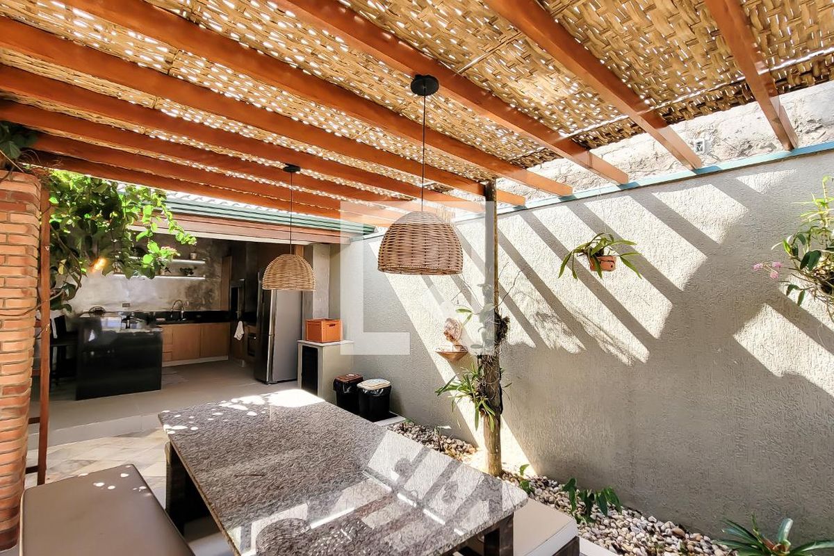 Casa à Venda - Mansões Santo Antônio, 4 Quartos,  350 m2 em , Campinas - sp | SoloBR