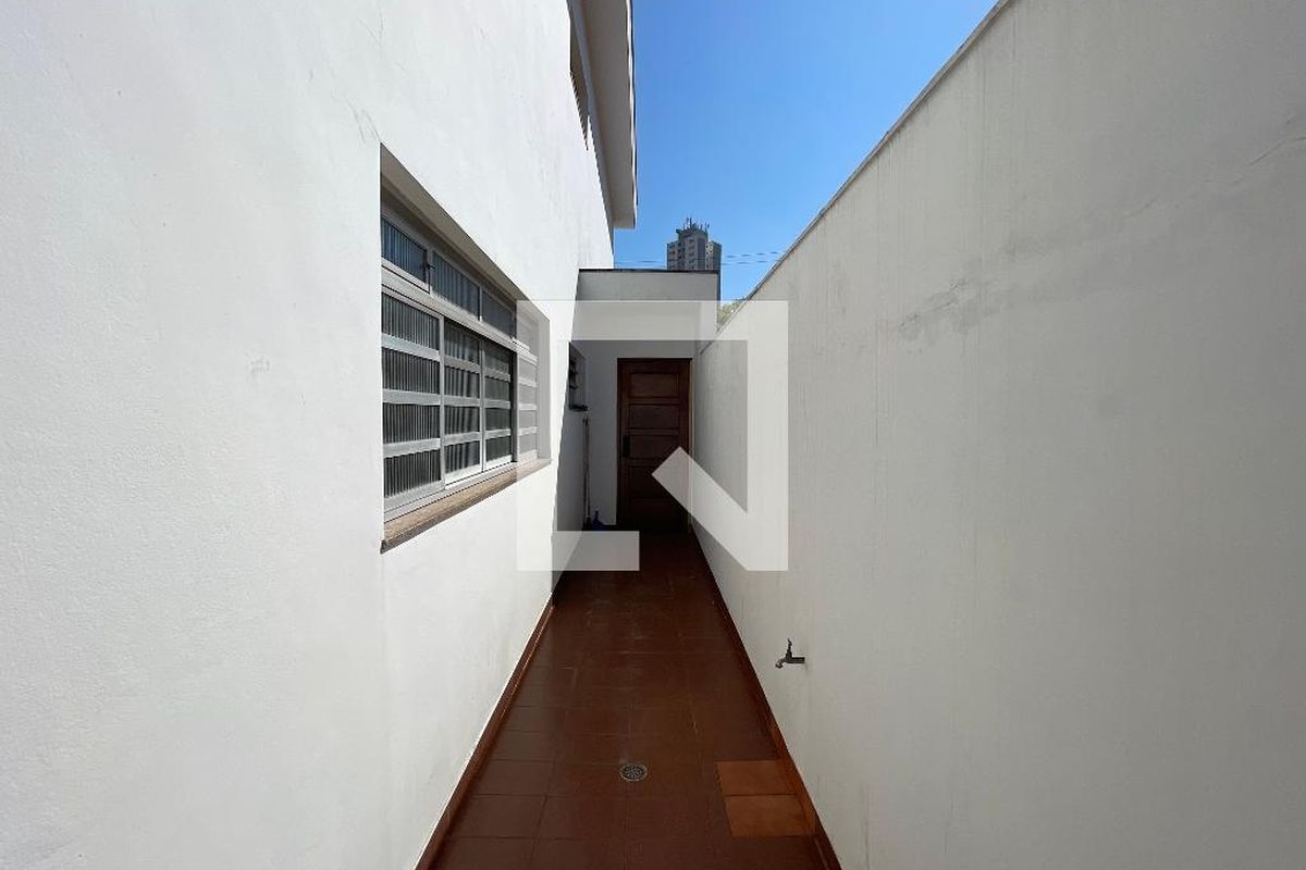 Casa, 3 quartos, 243 m² - Foto 99
