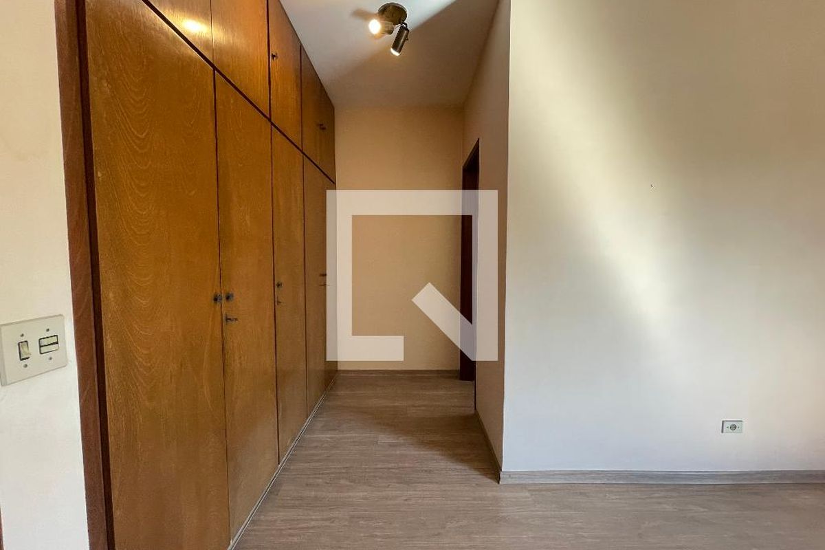 Casa, 3 quartos, 243 m² - Foto 51