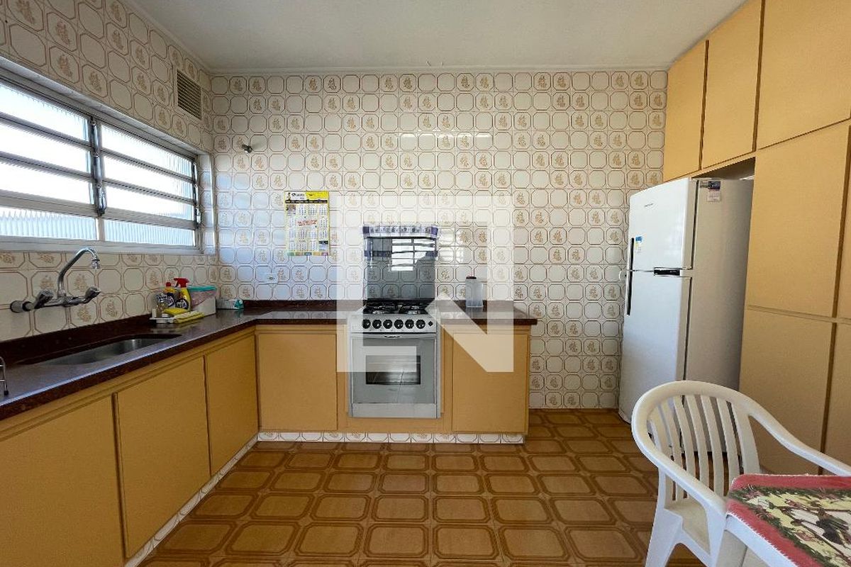 Casa, 3 quartos, 243 m² - Foto 81