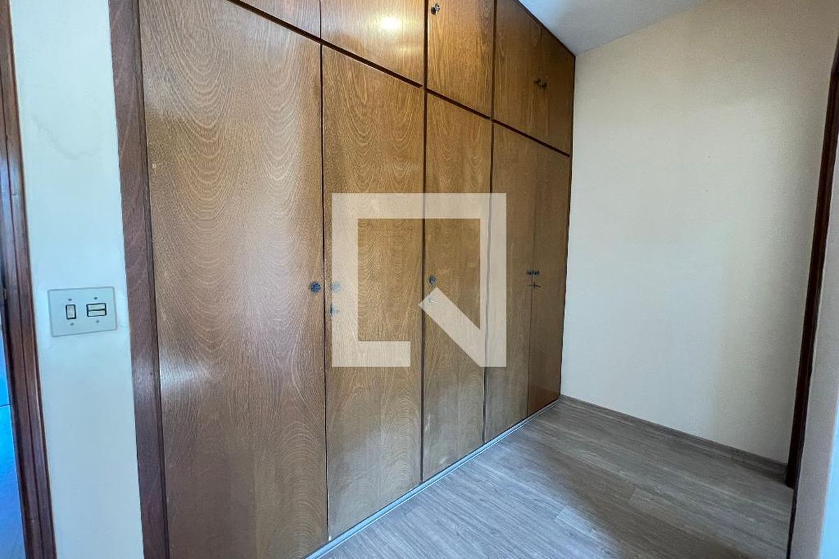 Casa, 3 quartos, 243 m² - Foto 53