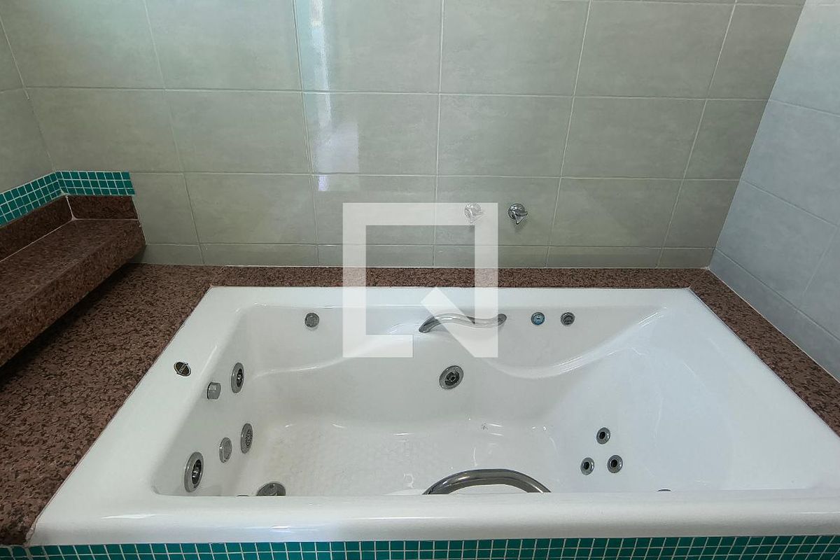 Casa, 3 quartos, 300 m² - Foto 34
