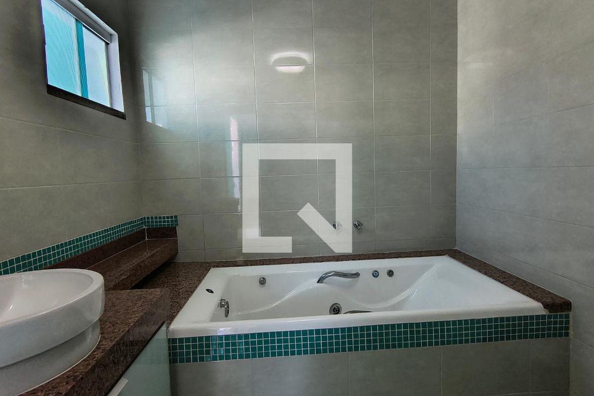 Casa, 3 quartos, 300 m² - Foto 32