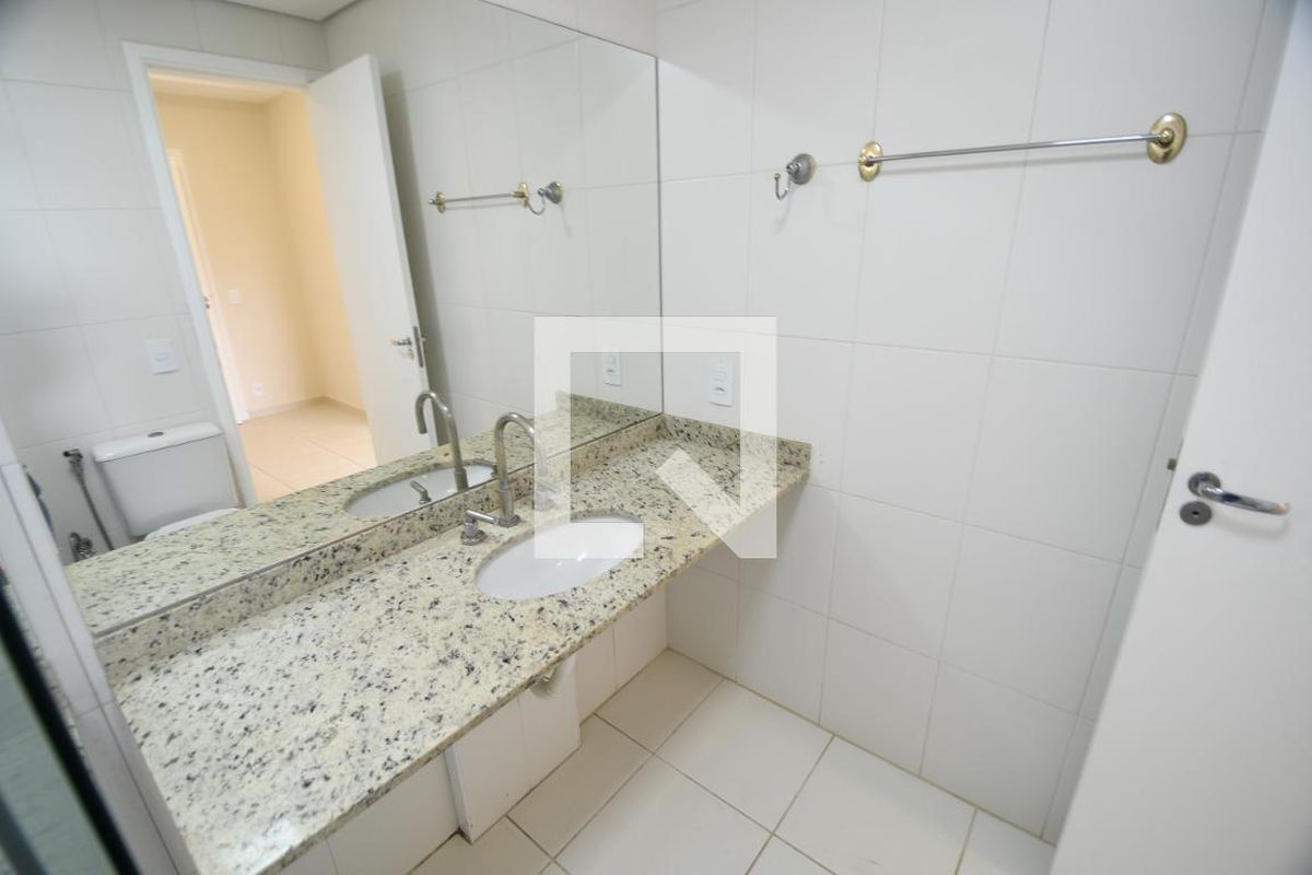 Apartamento à Venda - Lot. Alphaville Campinas, 3 Quartos,  137 m2 em , Campinas - sp | SoloBR