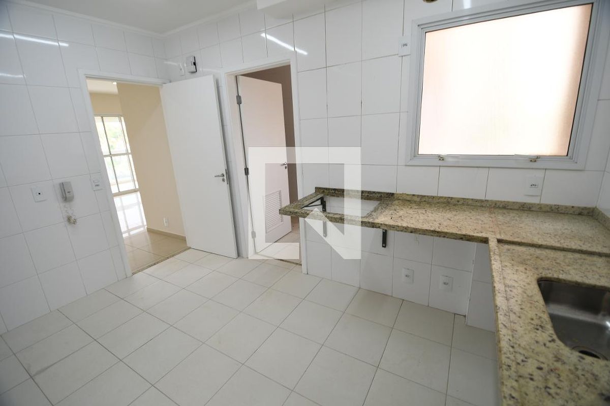 Apartamento à Venda - Lot. Alphaville Campinas, 3 Quartos,  137 m2 em , Campinas - sp | SoloBR