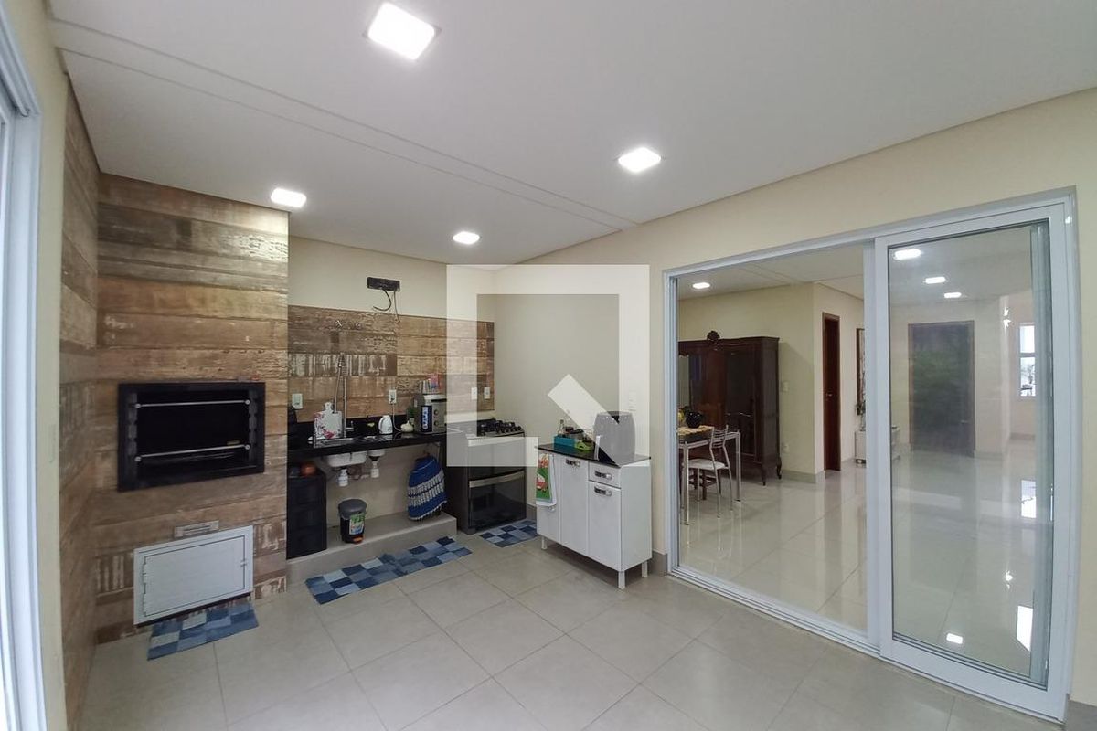 Casa à Venda - Swiss Park, 4 Quartos,  323 m2 em , Campinas - sp | SoloBR
