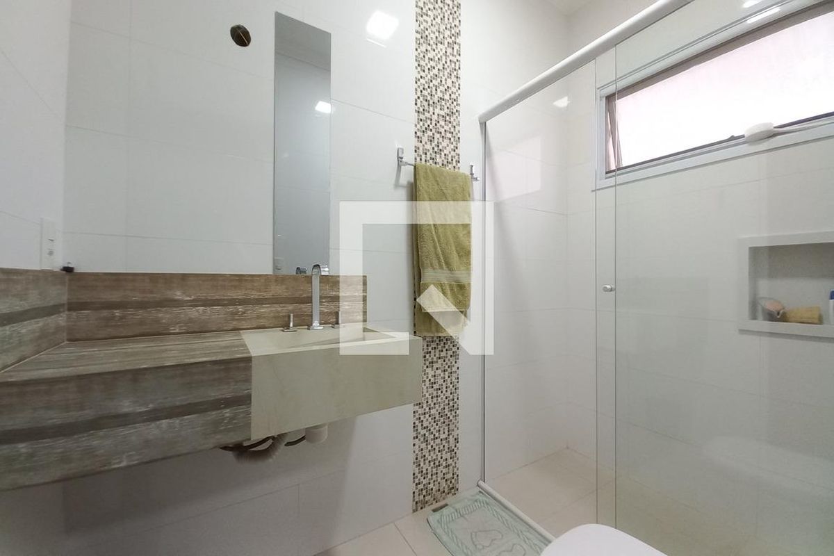 Casa à Venda - Swiss Park, 4 Quartos,  323 m2 em , Campinas - sp | SoloBR
