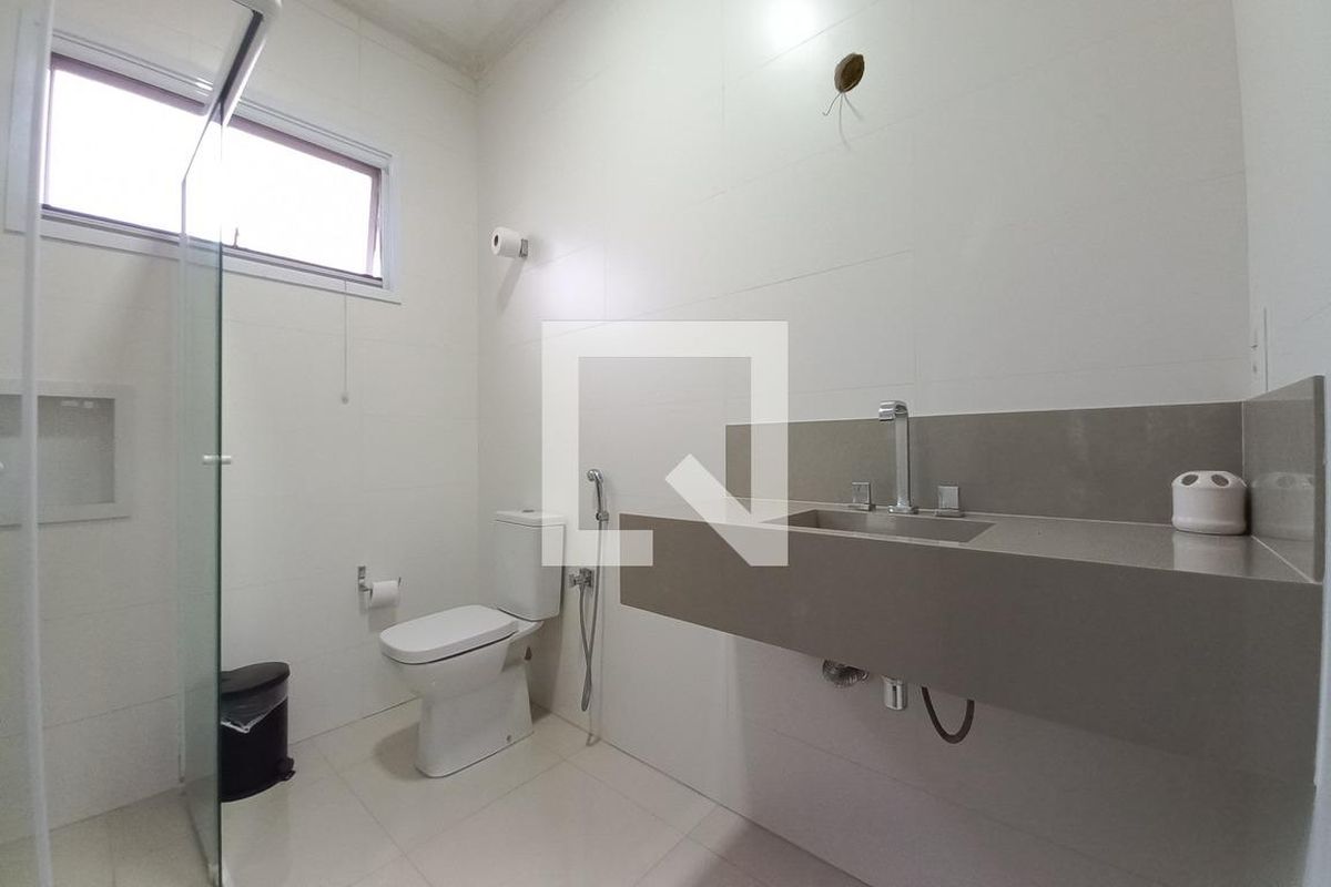 Casa à Venda - Swiss Park, 4 Quartos,  323 m2 em , Campinas - sp | SoloBR