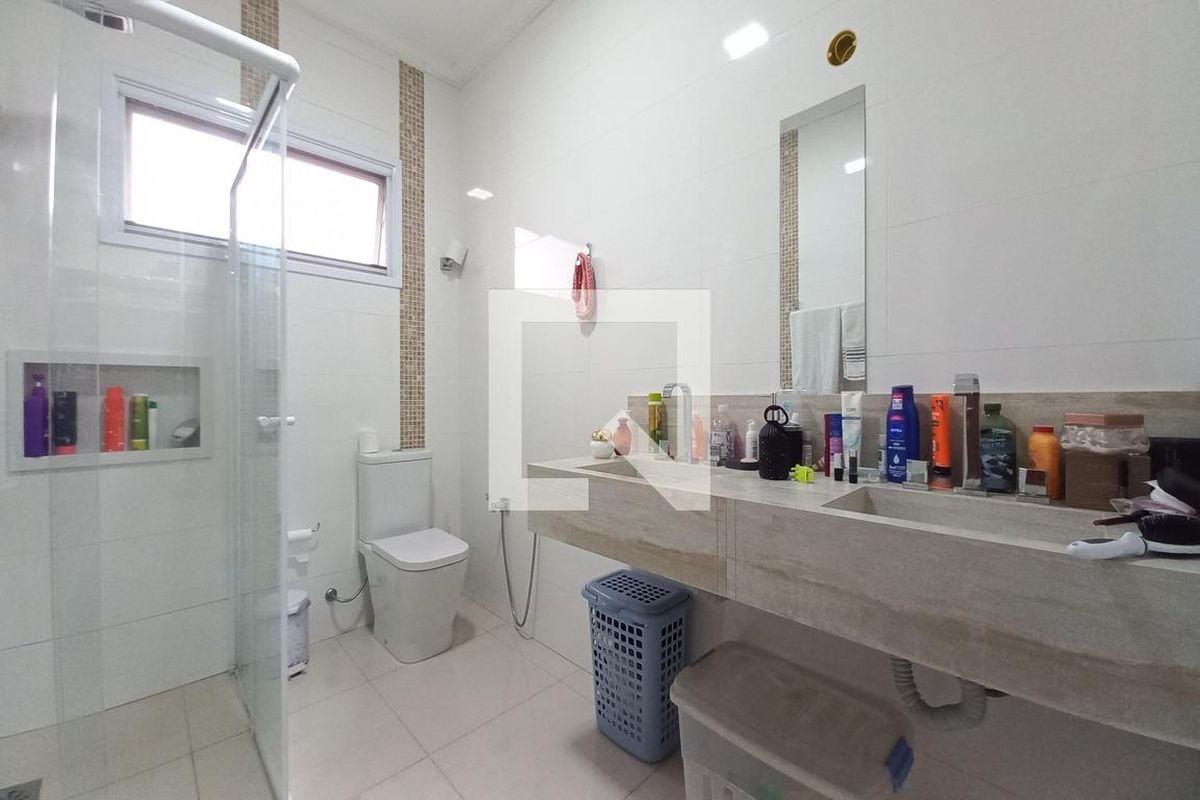 Casa à Venda - Swiss Park, 4 Quartos,  323 m2 em , Campinas - sp | SoloBR