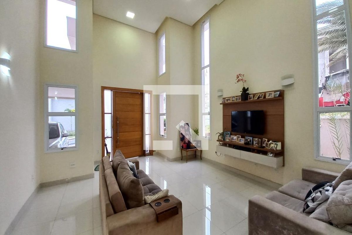 Casa à Venda - Swiss Park, 4 Quartos,  323 m2 em , Campinas - sp | SoloBR