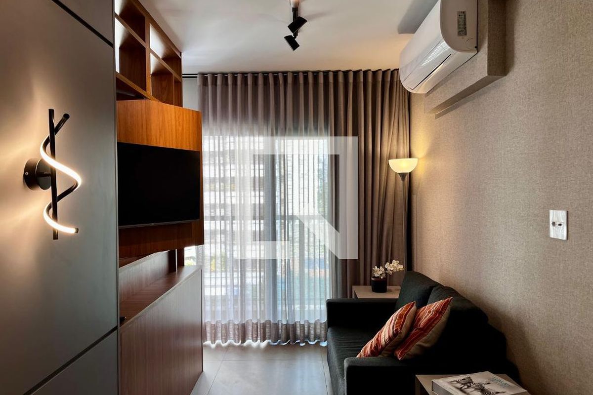 Apartamento à Venda - Cambuí, 1 Quarto,  40 m2 em , Campinas - sp | SoloBR