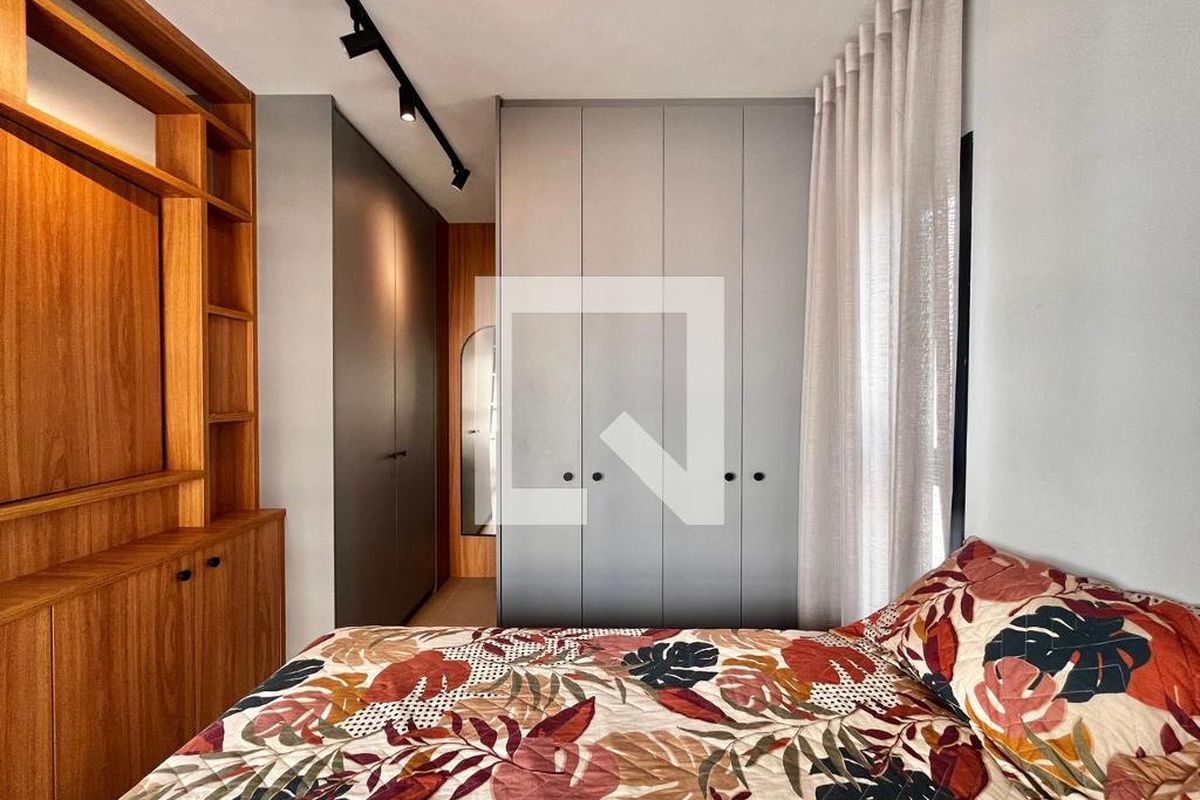 Apartamento à Venda - Cambuí, 1 Quarto,  40 m2 em , Campinas - sp | SoloBR