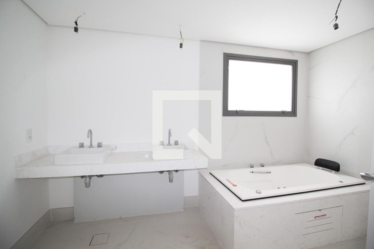 Apartamento, 3 quartos, 244 m² - Foto 23