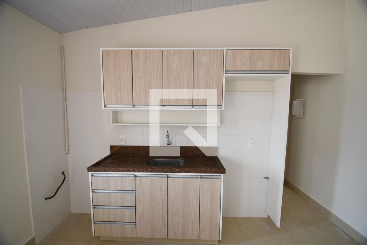 Casa à Venda - Barão Geraldo - Centro, 4 Quartos,  270 m2 em , Campinas - sp | SoloBR