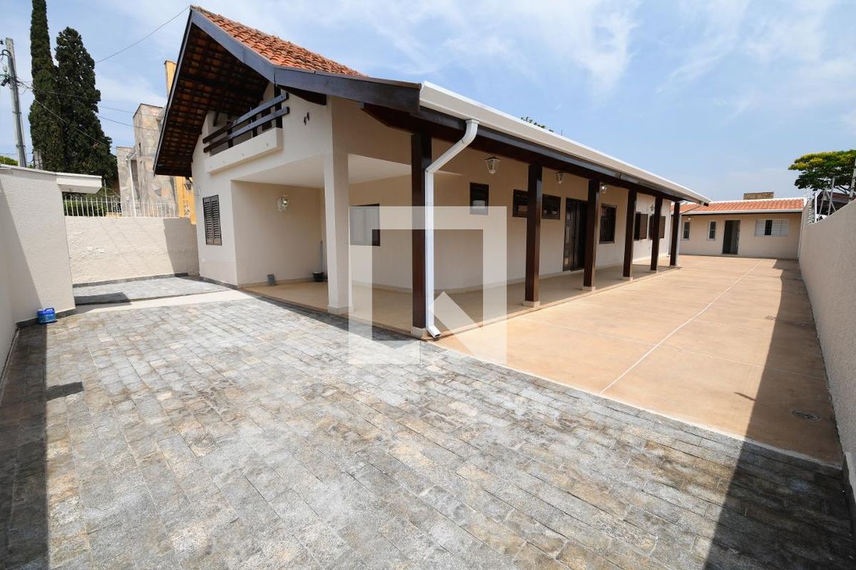 Casa à Venda - Barão Geraldo - Centro, 4 Quartos,  270 m2 em , Campinas - sp | SoloBR