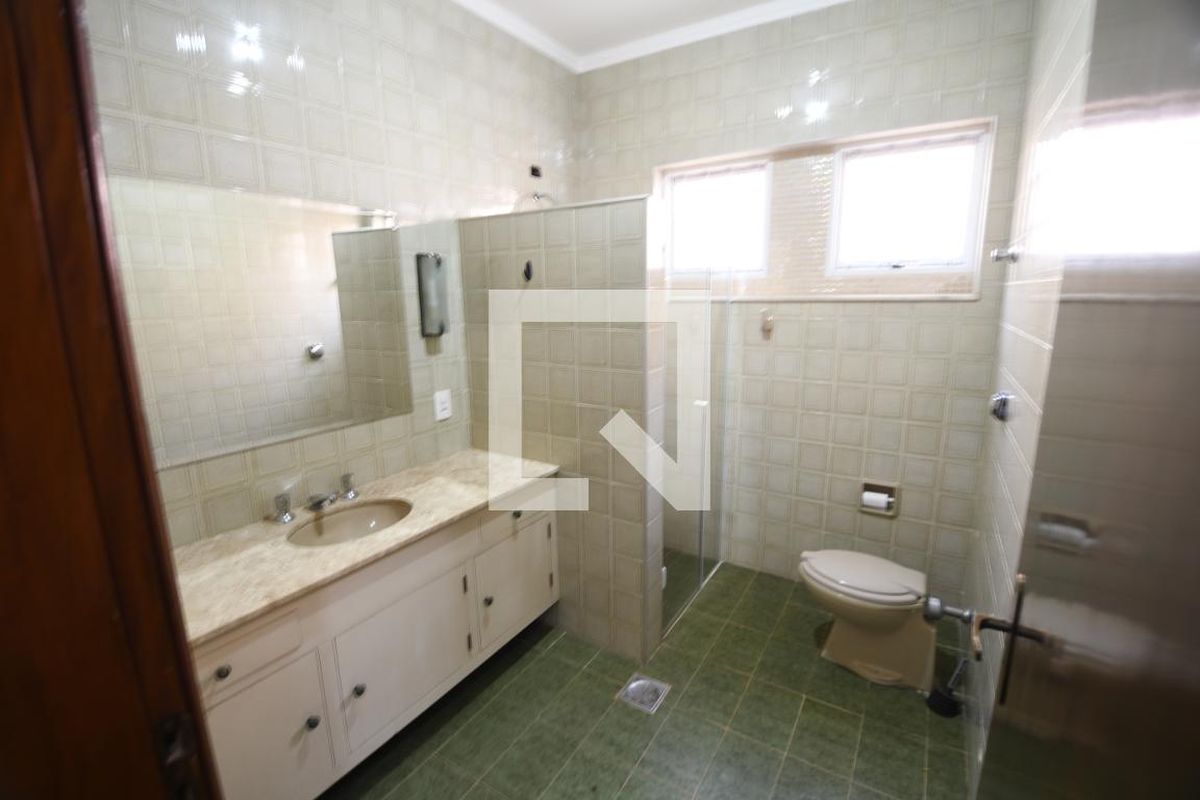 Casa à Venda - Barão Geraldo - Centro, 4 Quartos,  270 m2 em , Campinas - sp | SoloBR