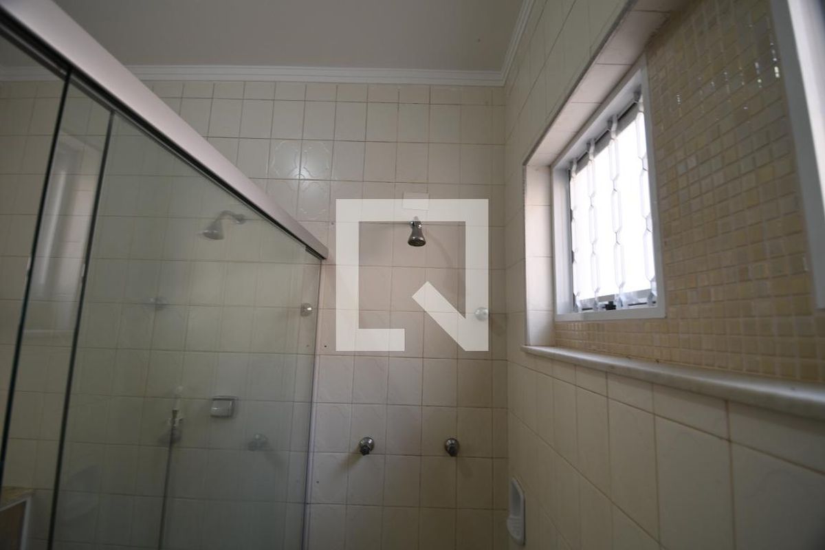 Casa à Venda - Barão Geraldo - Centro, 4 Quartos,  270 m2 em , Campinas - sp | SoloBR