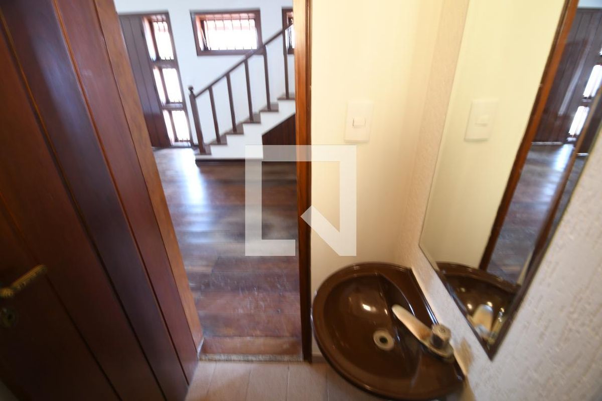 Casa à Venda - Barão Geraldo - Centro, 4 Quartos,  270 m2 em , Campinas - sp | SoloBR