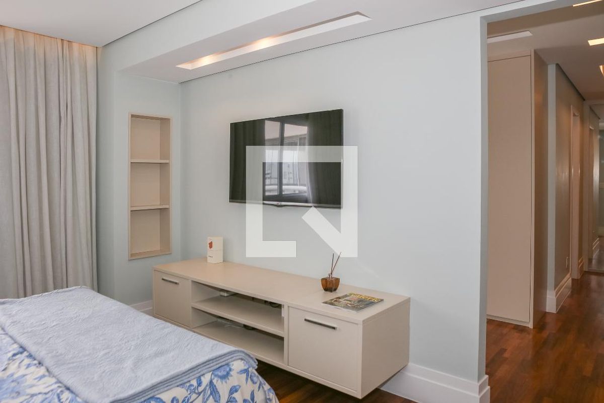 Apartamento, 3 quartos, 200 m² - Foto 32