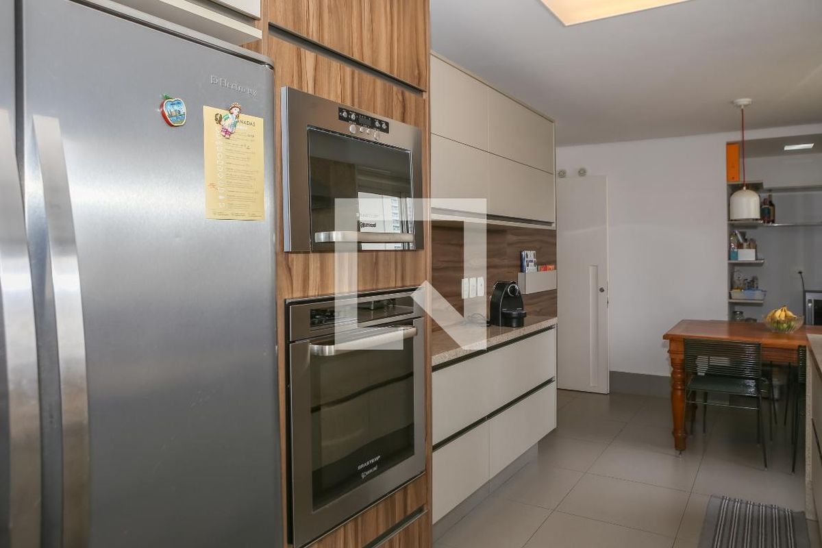 Apartamento, 3 quartos, 200 m² - Foto 104