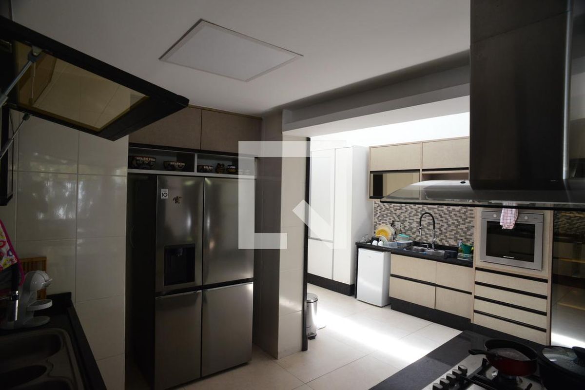 Casa, 4 quartos, 675 m² - Foto 156