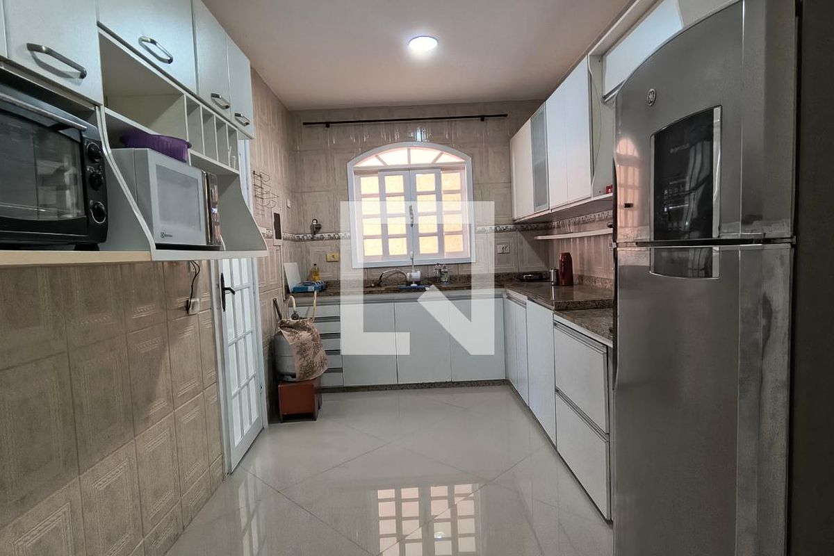 Casa, 3 quartos, 231 m² - Foto 36