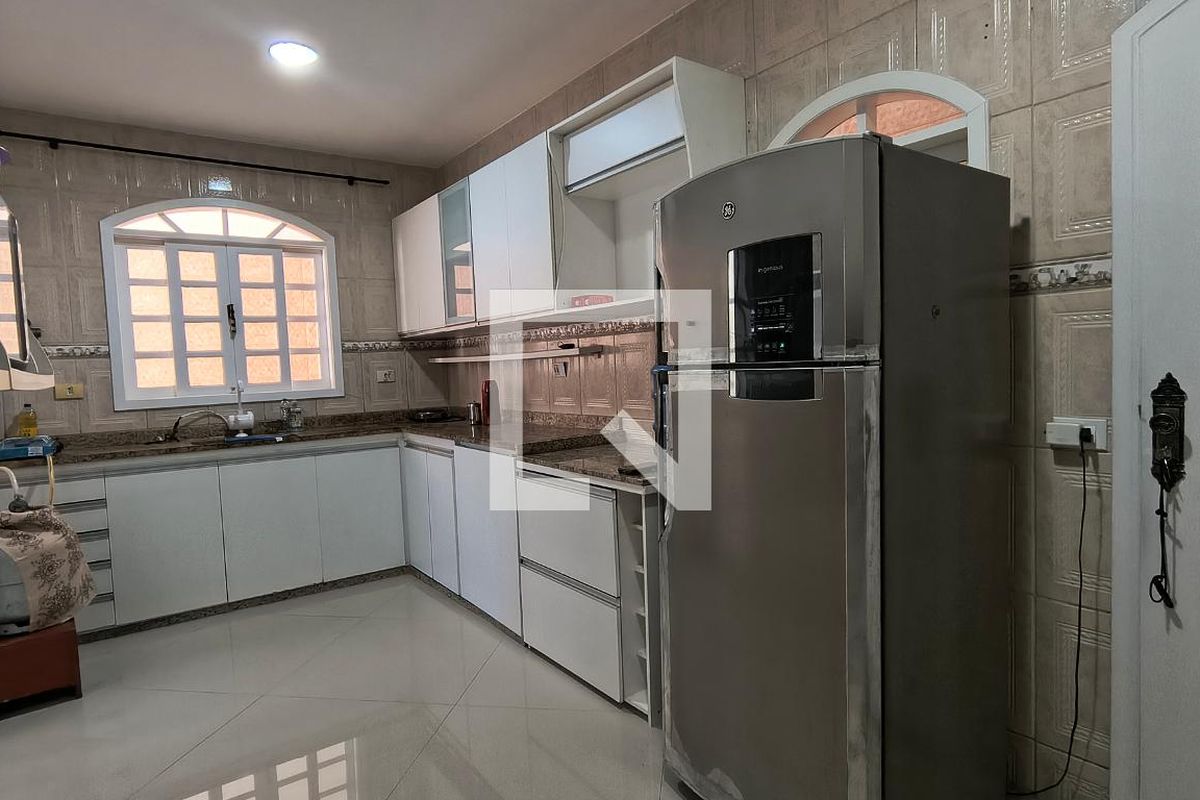 Casa, 3 quartos, 231 m² - Foto 37