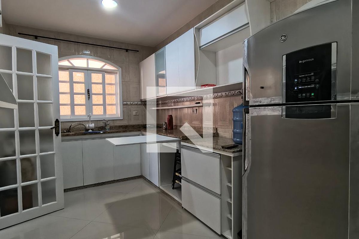 Casa, 3 quartos, 231 m² - Foto 38