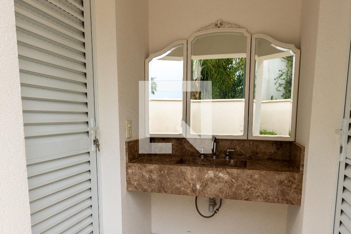 Casa à Venda - Lot. Alphaville Campinas, 5 Quartos,  482 m2 em , Campinas - sp | SoloBR