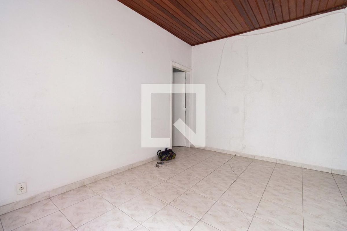 Casa, 2 quartos, 240 m² - Foto 2