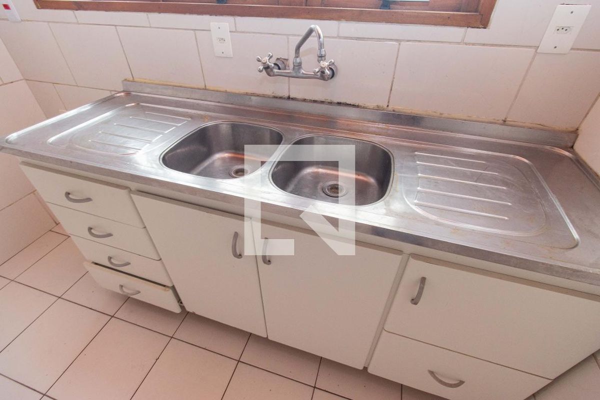 Casa, 2 quartos, 240 m² - Foto 42
