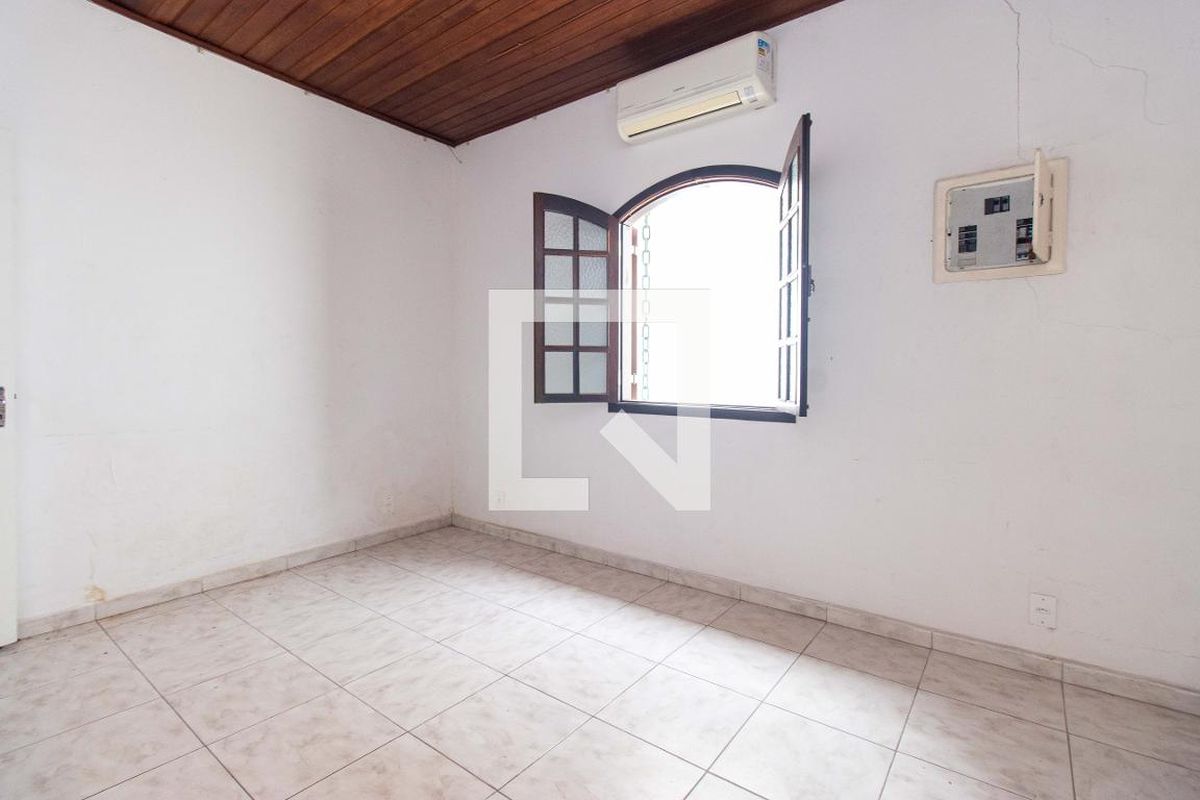 Casa, 2 quartos, 240 m² - Foto 22