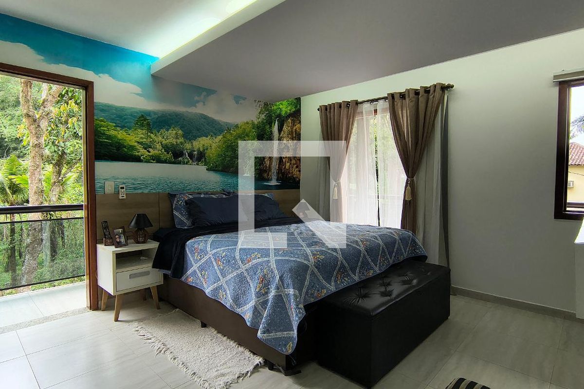 Casa, 4 quartos, 260 m² - Foto 32